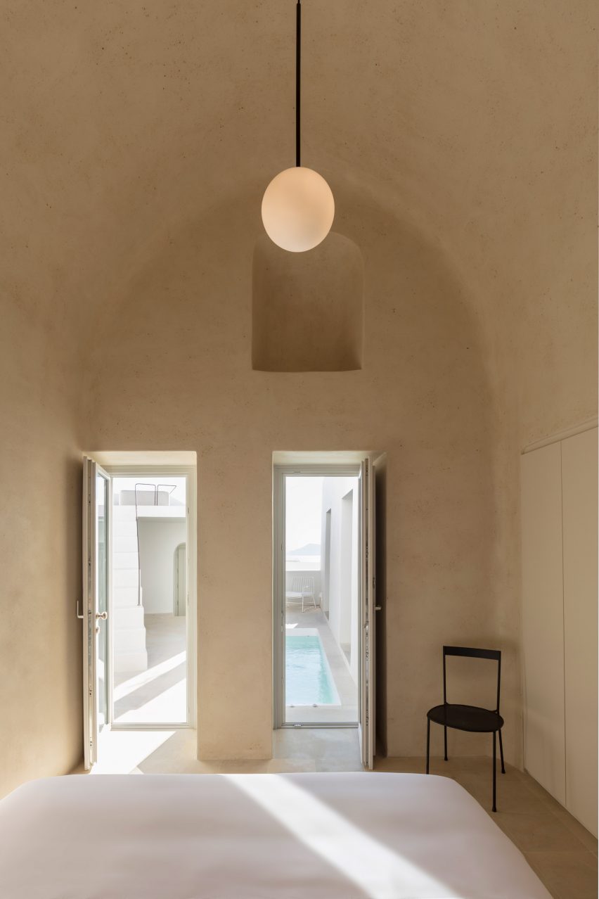 Two holiday residences in Fira by Kapsimalis Architects