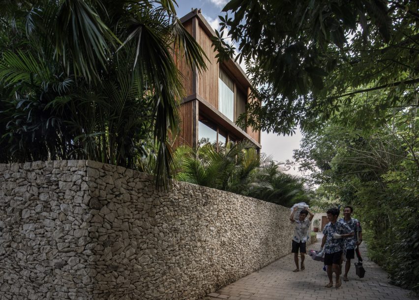 Uluwatu Surf Villas: House Aperture by Alexis Dournier