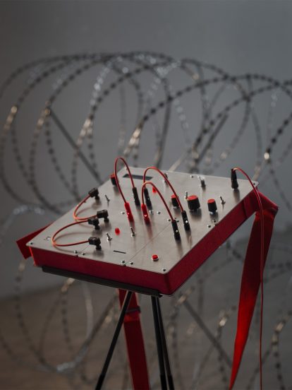 Irakli Sabekia turns razor wire fence into radio transmitter to protest Russian invasion of Georgia