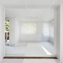 ArchiWorkshop holds funeral for Seoul house by wrapping it in gauze
