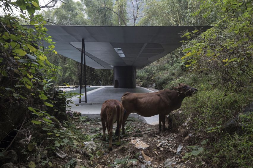 XY Yunlu Hotel by Atelier Liu Yuyang