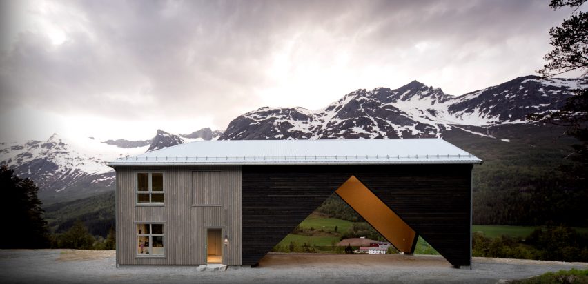 1/3 House by Rever & Drage