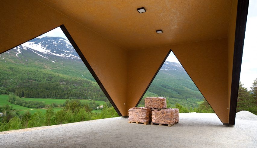 1/3 House by Rever & Drage