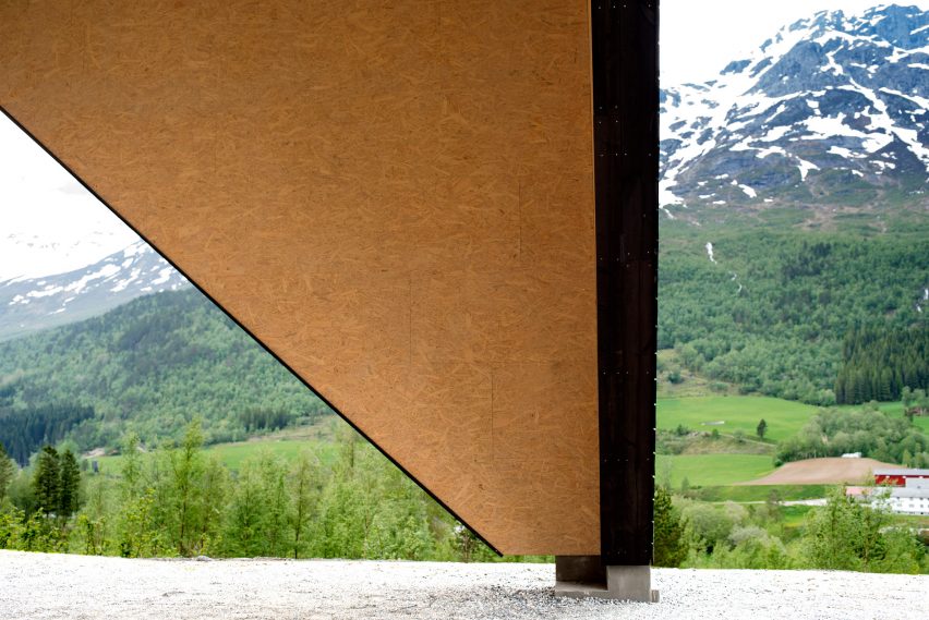 1/3 House by Rever & Drage