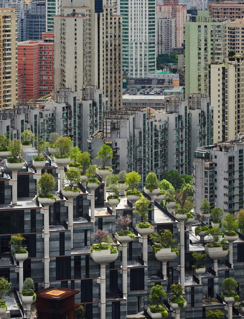 New photos of 1,000 Trees by Heatherwick Studio near completion in China