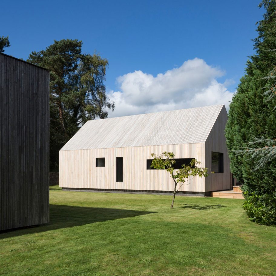 Top opportunities on Dezeen Jobs this week include positions at Ström Architects and David Chipperfield Architects