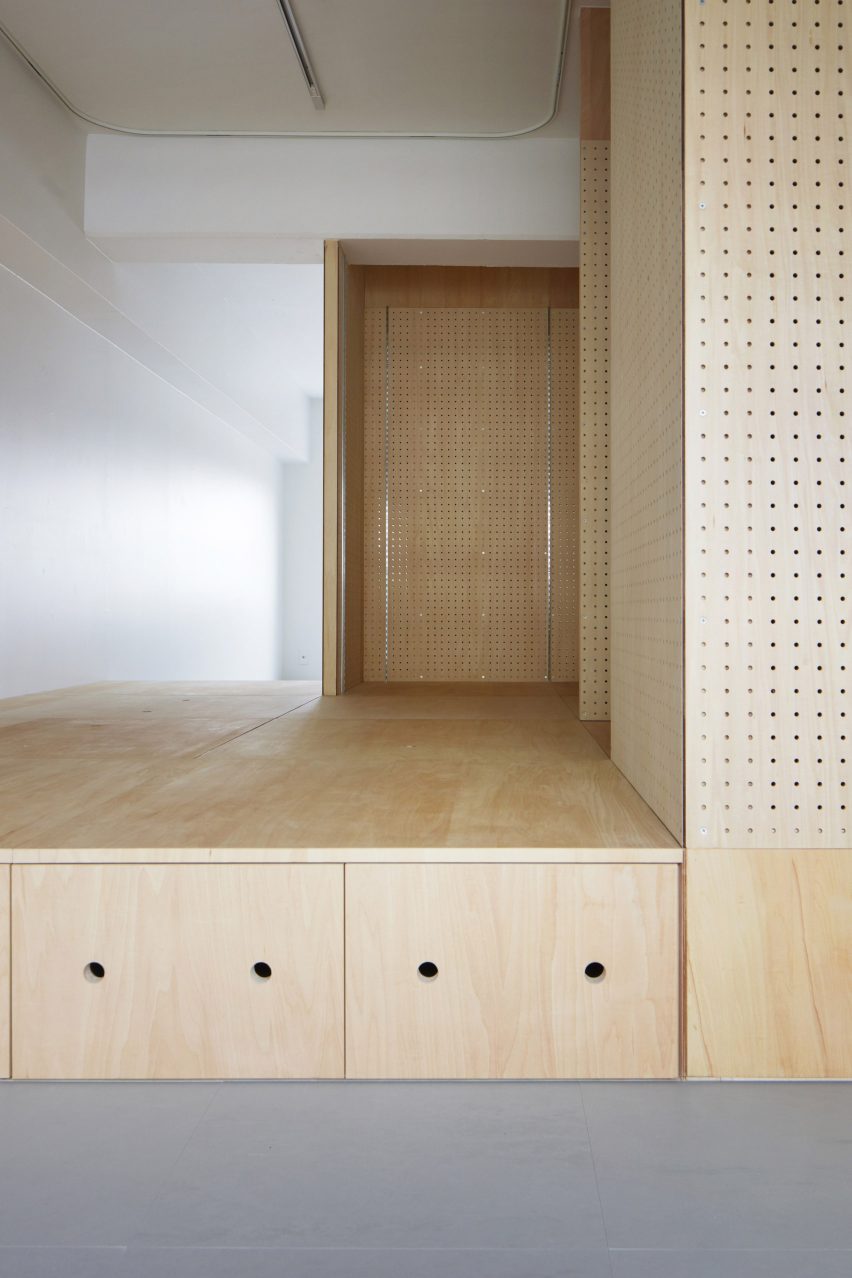 Apartments in Senri by Nmstudio Architects