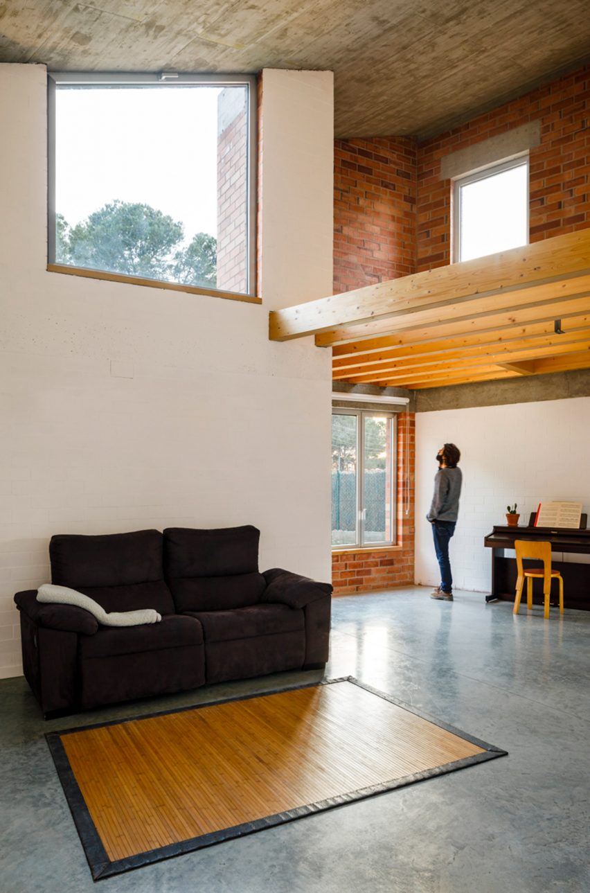 Casa Almudena Jesús Perales living room