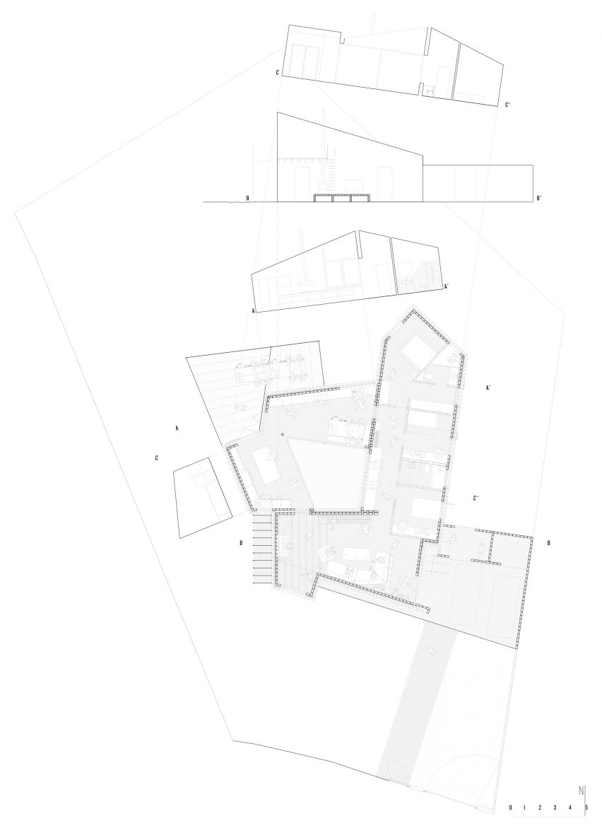 Casa Almudena by Jesús Perales floor plan