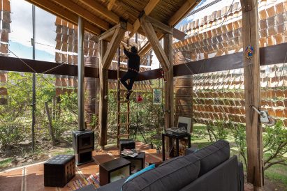 Casa de las Tejas Voladoras by Daniel Moreno Flores