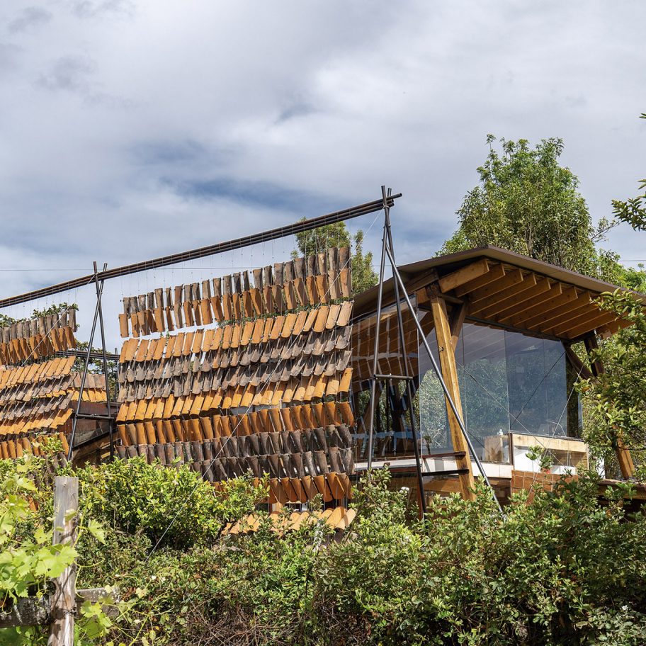 Casa de las Tejas Voladoras by Daniel Moreno Flores