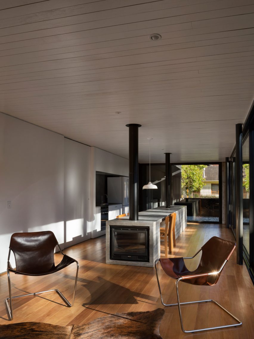 Casa de Lata by Sauermartins