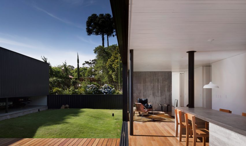 Casa de Lata by Sauermartins