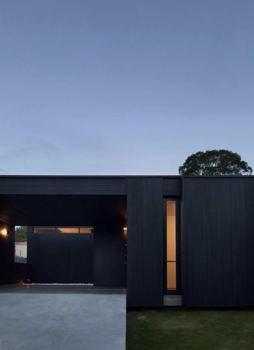 Casa de Lata by Sauermartins