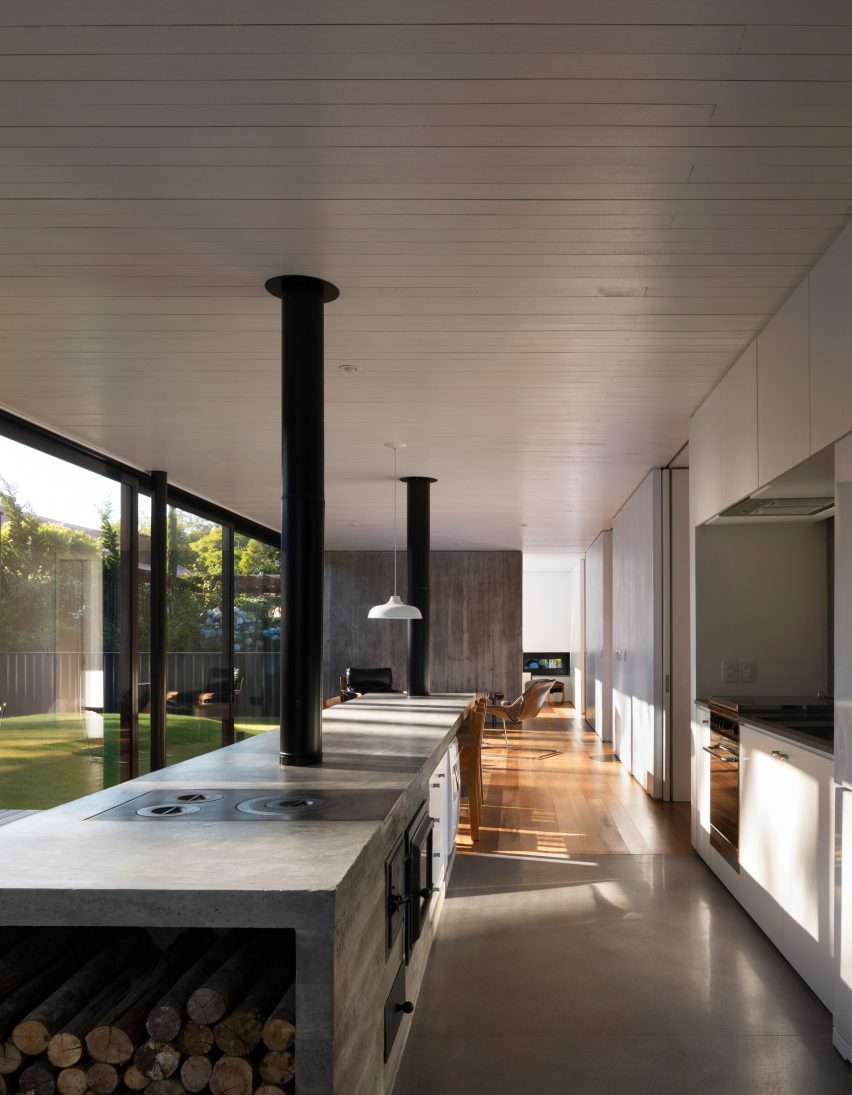 Casa de Lata by Sauermartins