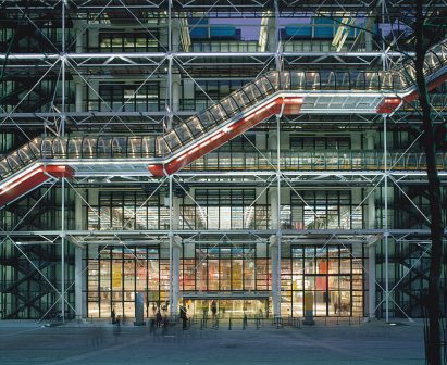 High-tech architecture: Centre Pompidou by Richard Rogers and Renzo Piano