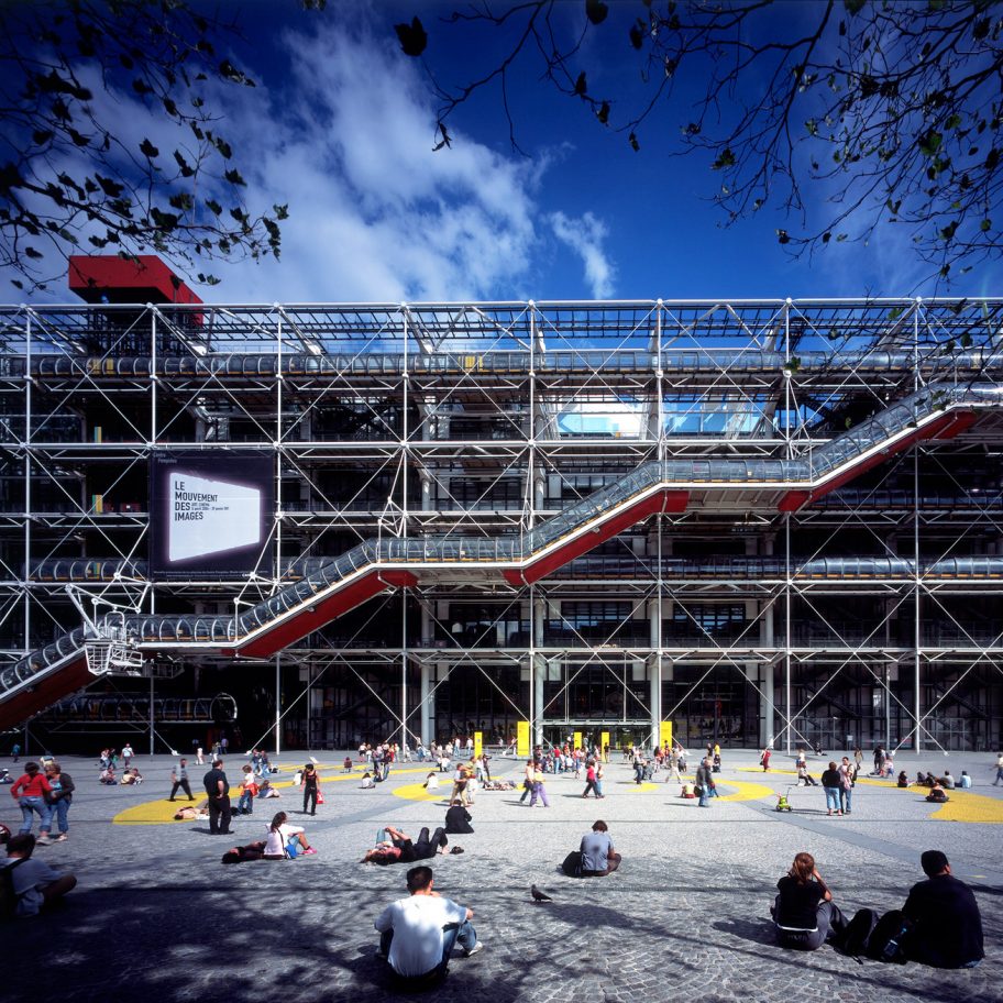 High-tech architecture: Centre Pompidou by Richard Rogers and Renzo Piano