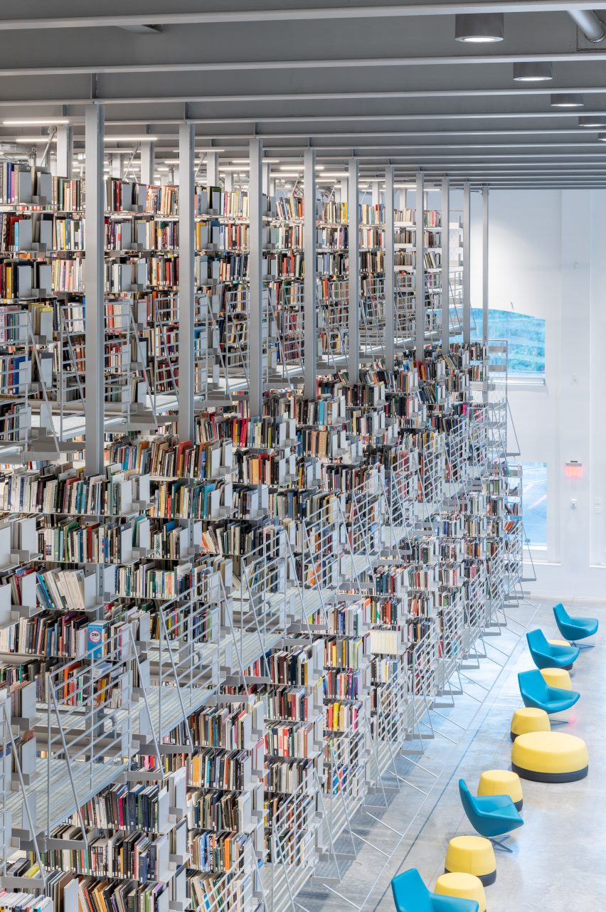 Cornell Fine Arts Library by Wolfgang Tschapeller