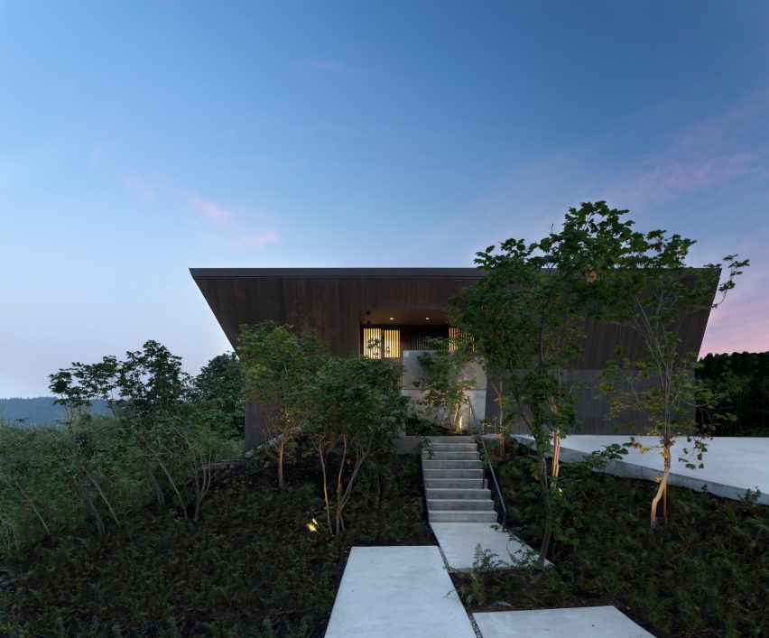 Deep Cove House by D'Arcy Jones Architects