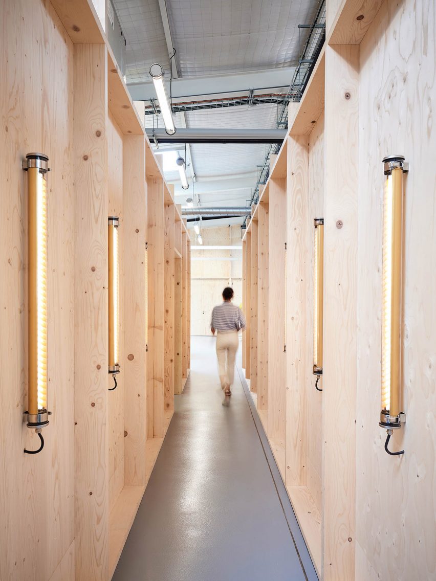 Sammode warehouse conversion by Freaks