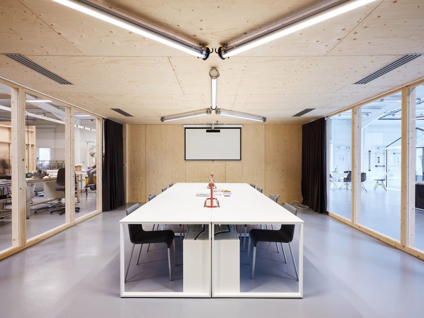 Sammode warehouse conversion by Freaks