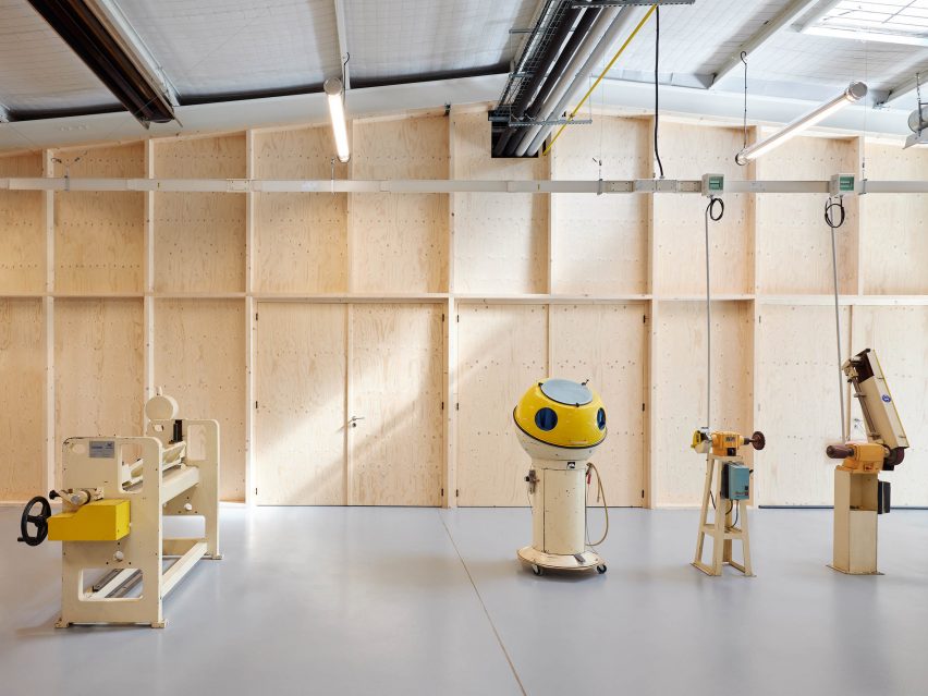 Sammode warehouse conversion by Freaks