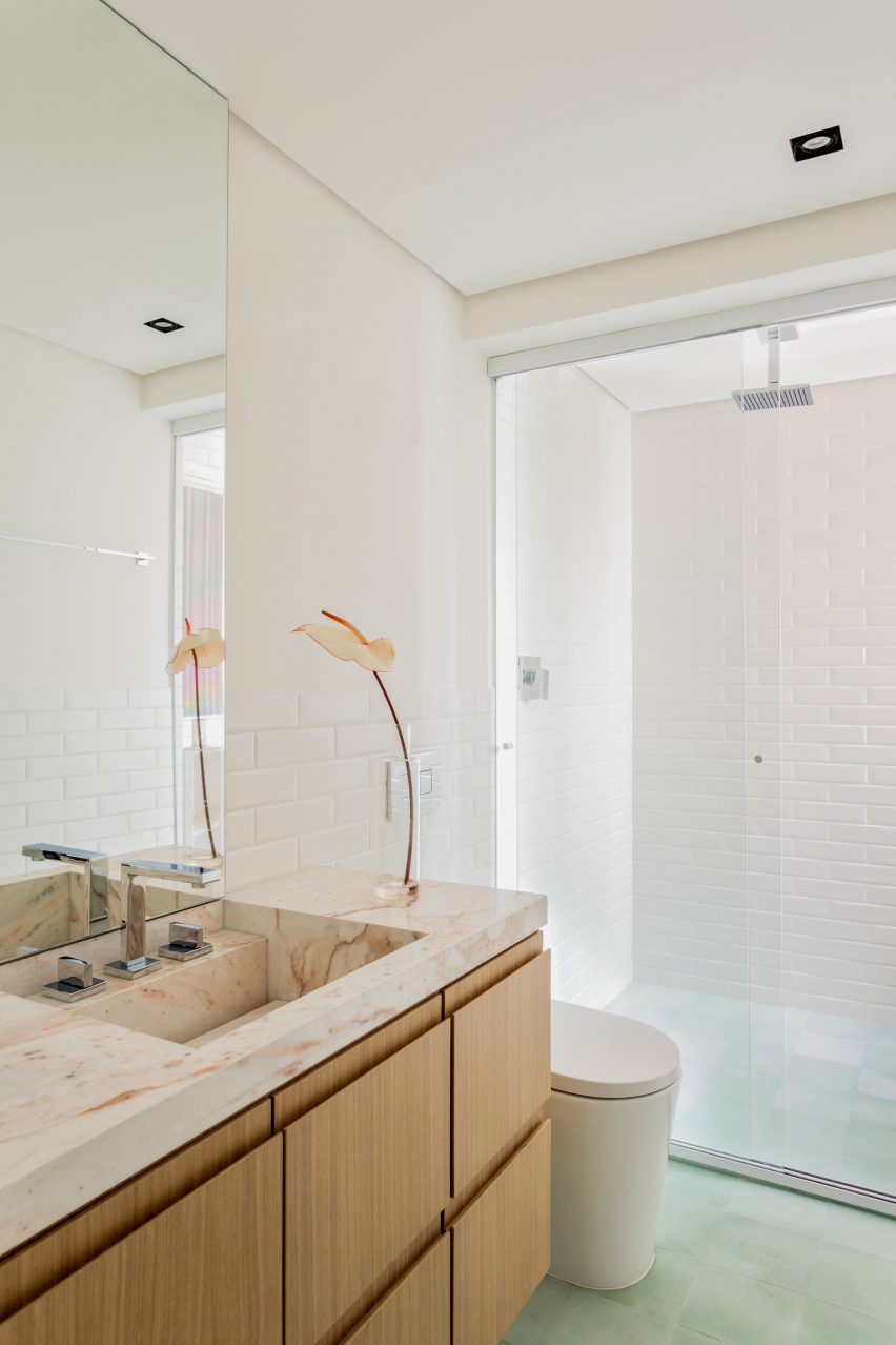 GM Apartment by NJ+