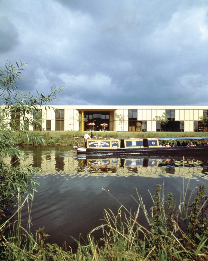 Herman Miller Factory in Bath by Grimshaw Farrell Partnership