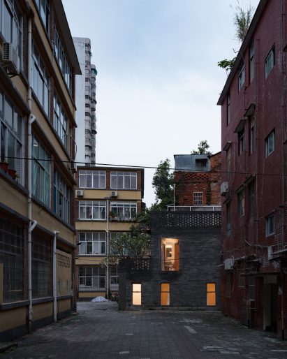 Hotel Far&Near XinYuqingli St by Kooo Architects in China