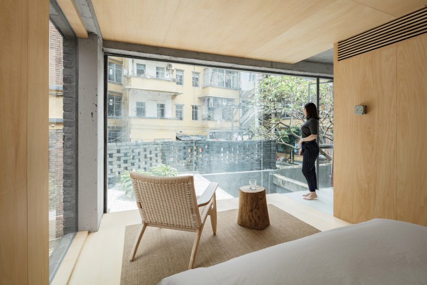 Hotel Far&Near XinYuqingli St by Kooo Architects in China