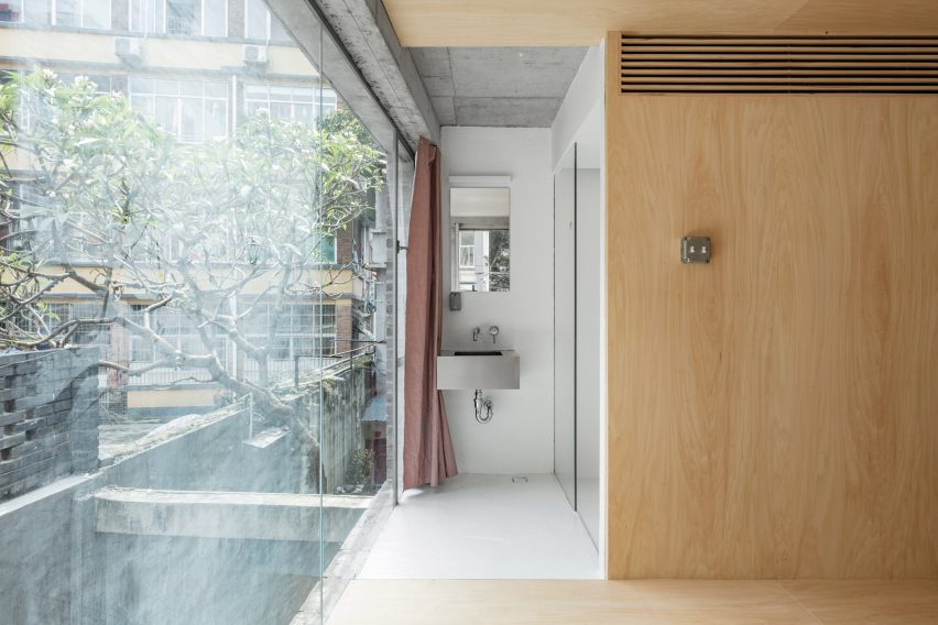 Hotel Far&Near XinYuqingli St by Kooo Architects in China