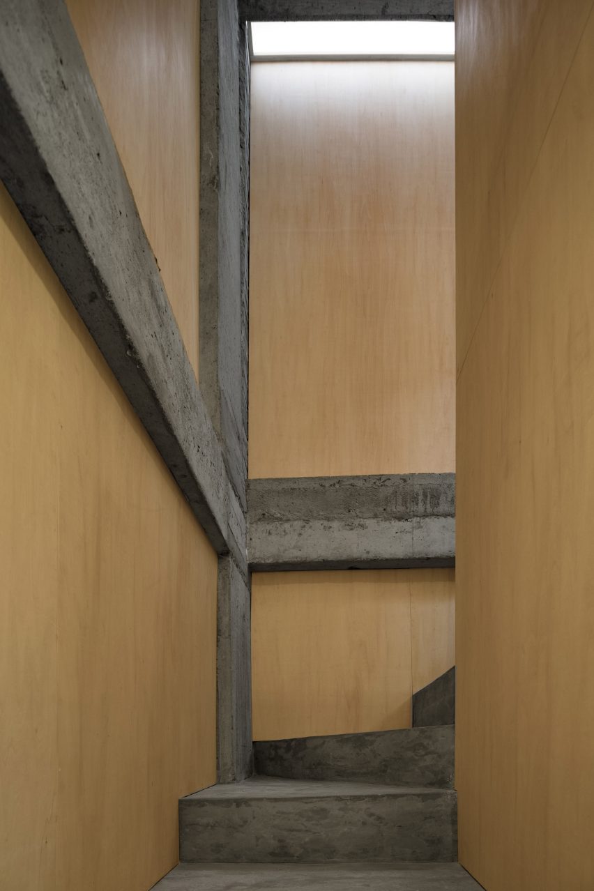 Hotel Far&Near XinYuqingli St by Kooo Architects in China