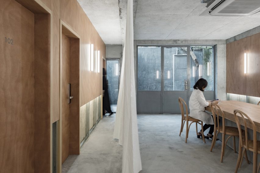 Hotel Far&Near XinYuqingli St by Kooo Architects in China