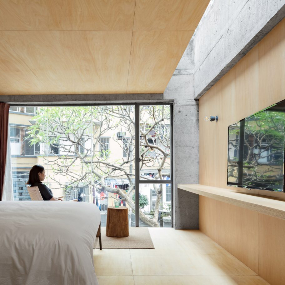 Hotel Far&Near XinYuqingli St by Kooo Architects in China
