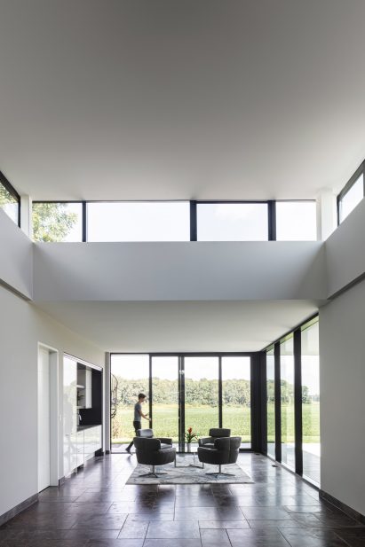 House H by Chris Collaris