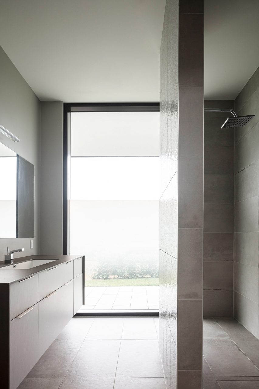 House H by Chris Collaris