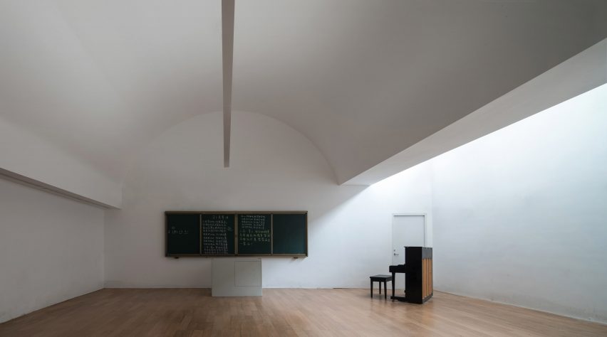 Huandou School by Trace Architecture Office TAO