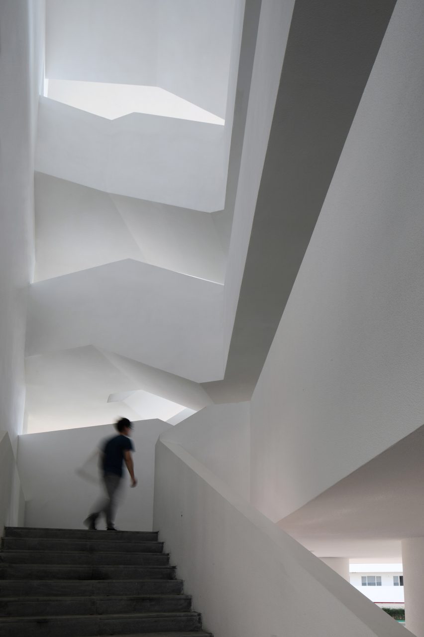 Huandou School by Trace Architecture Office TAO