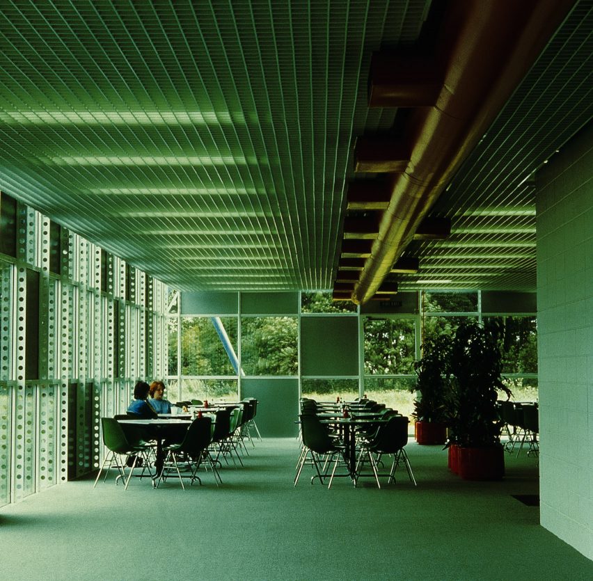 High-tech architecture: Inmos Microprocessor Factory in Wales by Richard Rogers