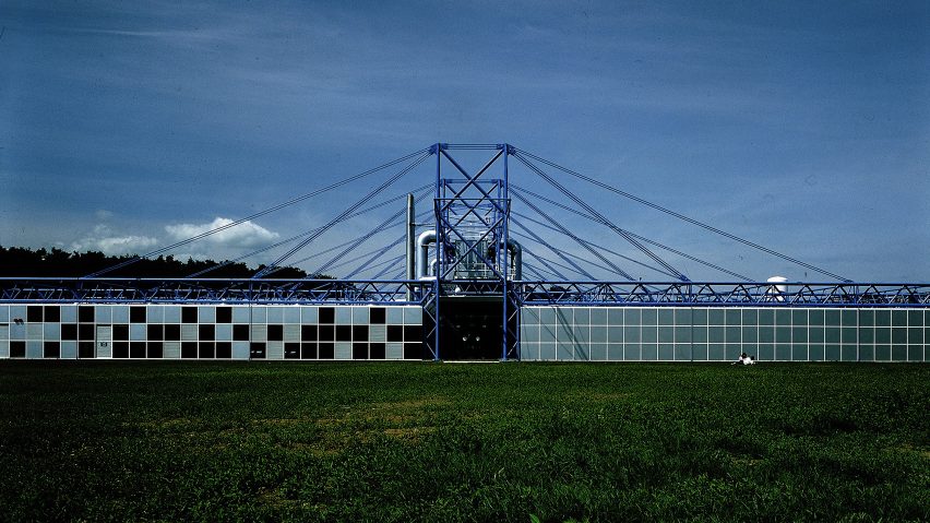 High-tech architecture: Inmos Microprocessor Factory in Wales by Richard Rogers