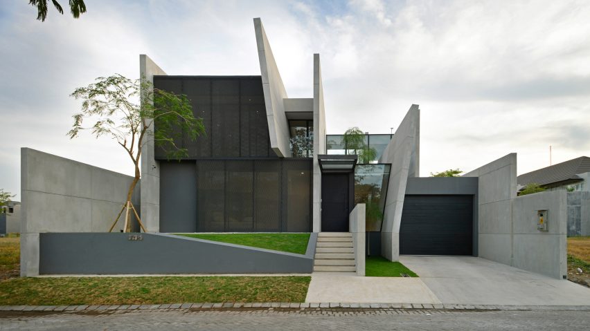 JJ House by Ivan Priatman in Surabaya, Indonesia