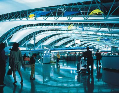 High-tech architecture: Kansai International Airport by Renzo Piano