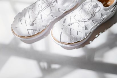 Kengo Kuma unveils first ever trainer design for Asics