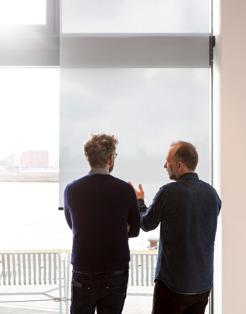 Kvadrat Shade roller blind by Ronan and Erwan Bouroullec