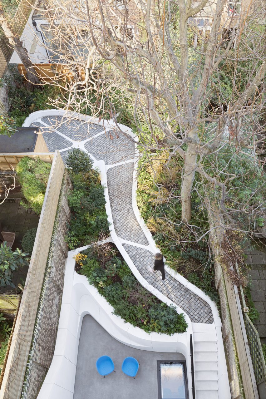 Light Falls by Flow Architecture and Maria Grazia Savito Architects