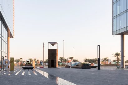 MAS Architecture Studio's wind tower keeps visitors cool without air-conditioning