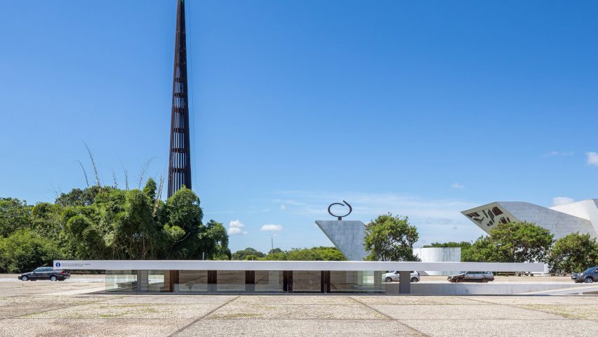 Oscar Niemeyer Tea House by Bloco Arquitetos and Equipe Lamas