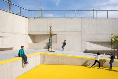 Pazdigrad Primary School by x3m
