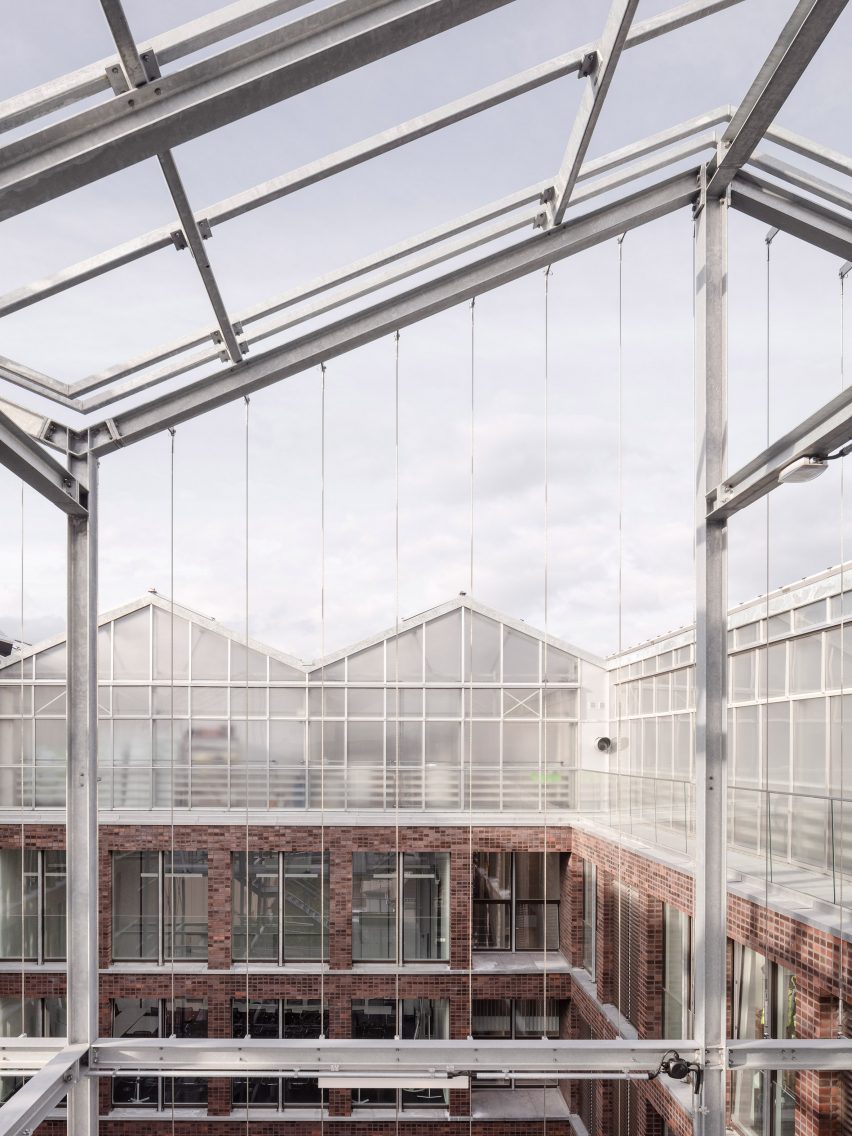 Rooftop Greenhouse offices by Kuehn Malvezzi