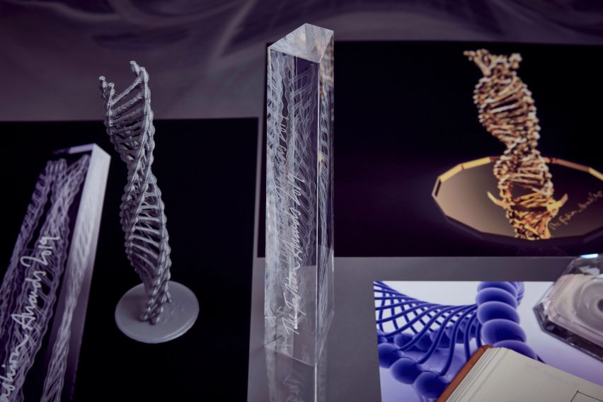 Ross Lovegrove creates crystal trophy with internal double helix for Fashion Awards 2019
